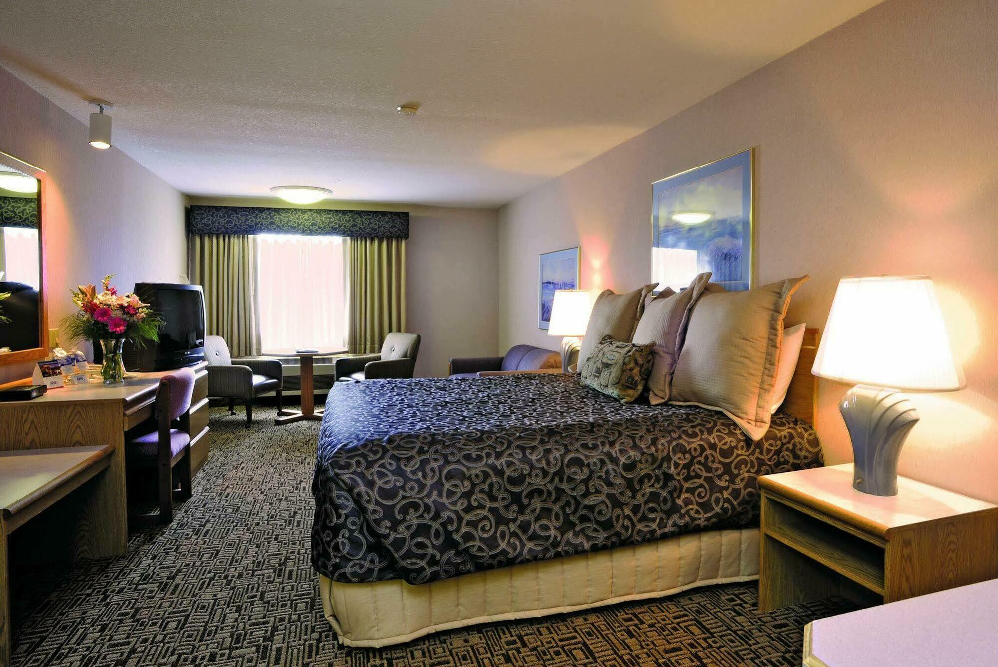 The Tillamook Inn Room photo